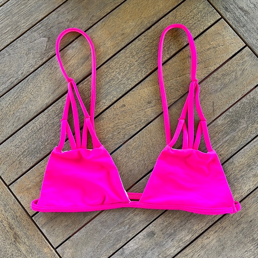 Acacia top